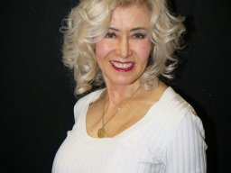 BB O1 MARY three fourth SHOT